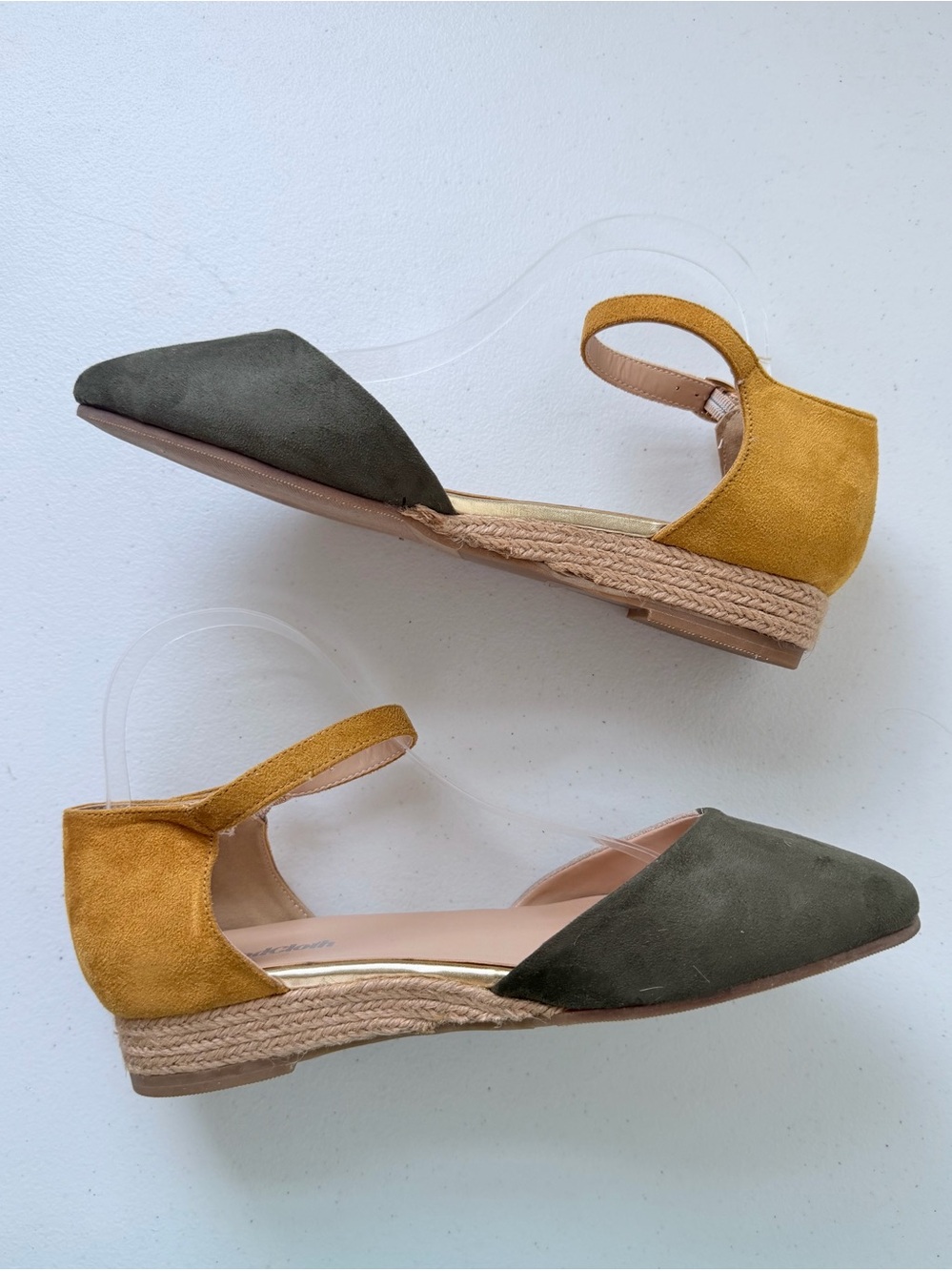Modcloth Mustard Yellow/Olive Spain1 Pointed Toe Buckle Flats Size 8
